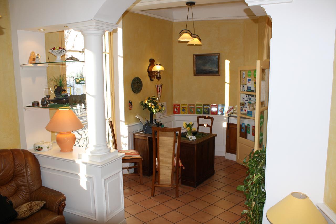 Hotel Au Picardy Nice Bagian luar foto