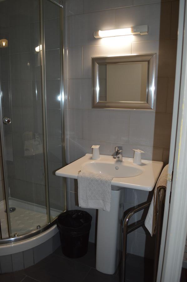Hotel Au Picardy Nice Bagian luar foto