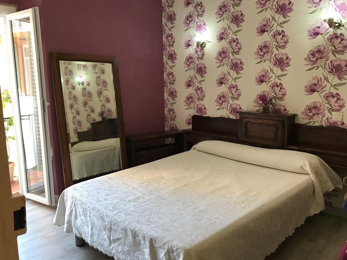 Hotel Au Picardy Nice Bagian luar foto