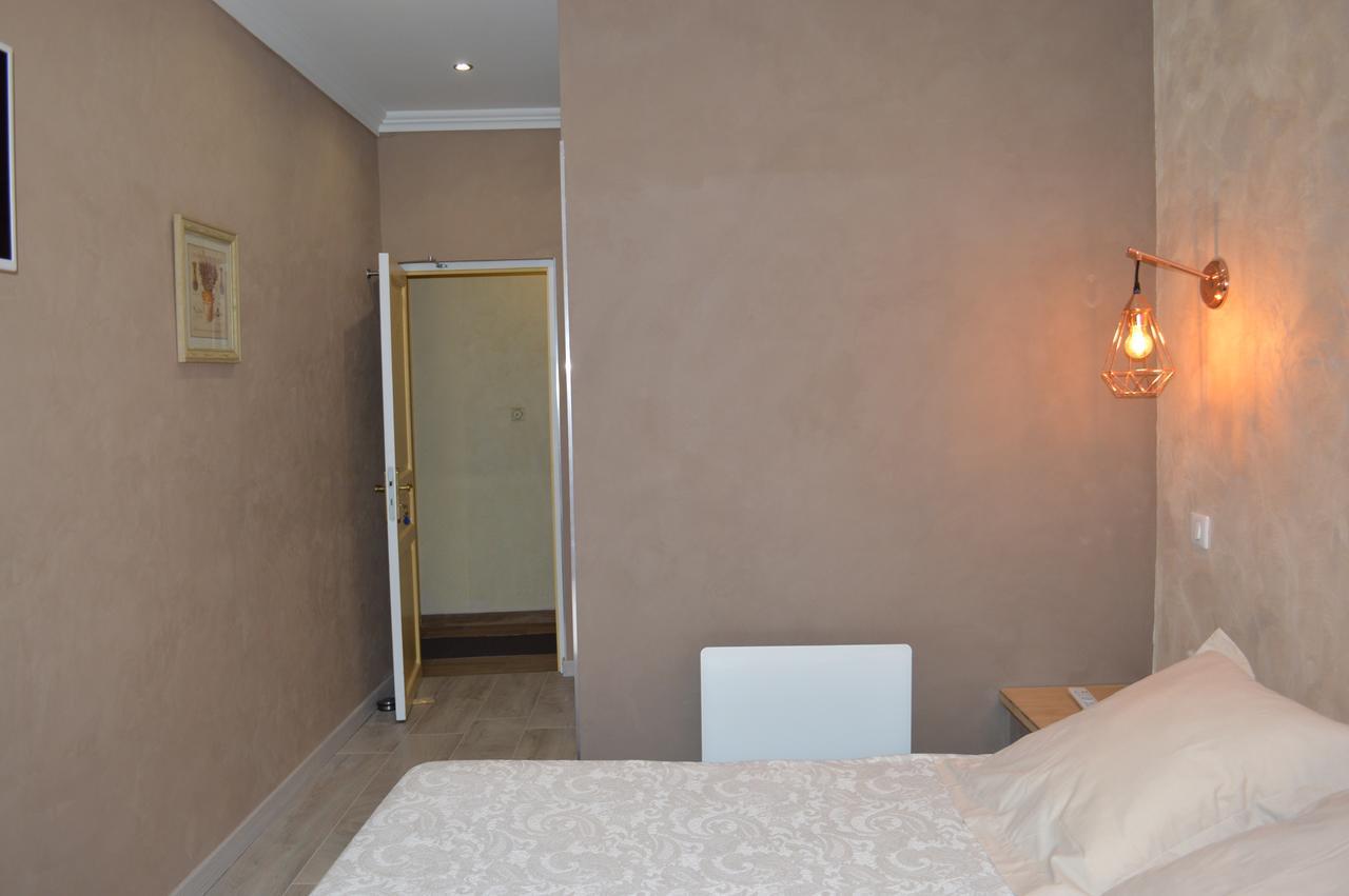 Hotel Au Picardy Nice Bagian luar foto